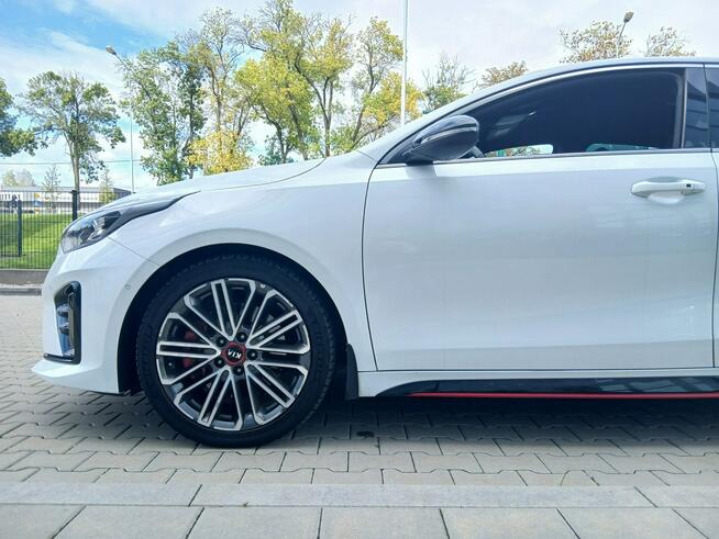 Kia Pro_cee'd 1.6 T-GDI 204KM 7DCT WersjaGTLine + Pakiety Navi/Winter/Technologiczny