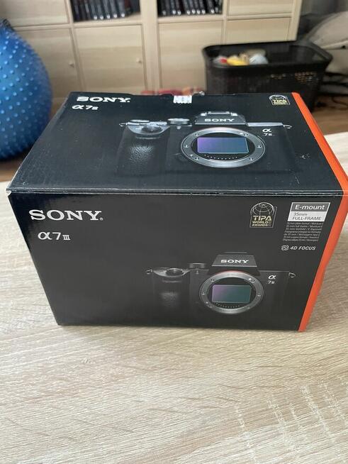 Sony A7 III + 4 obiektywy, przebieg 17tys.