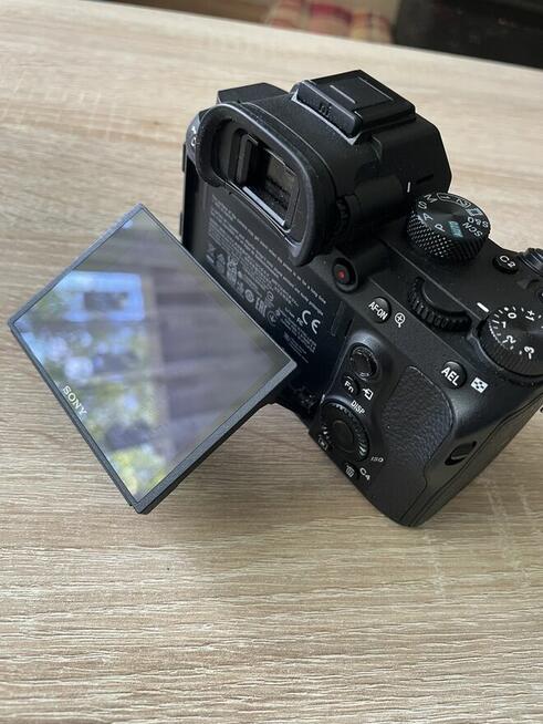 Sony A7 III + 4 obiektywy, przebieg 17tys.