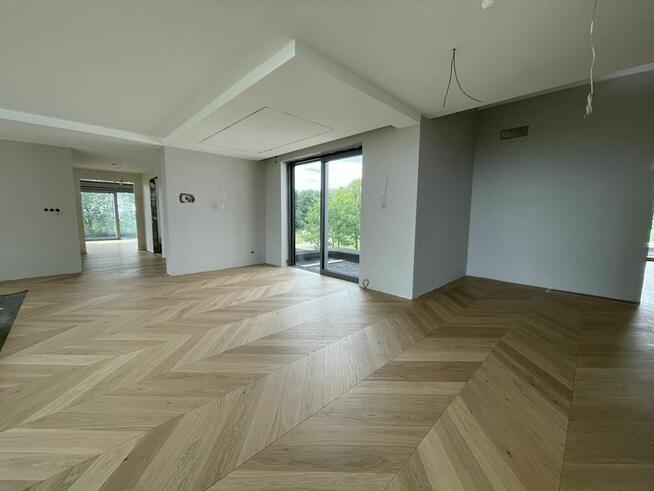 Cyklinowanie bezpyłowe, parkieciarstwo, schody