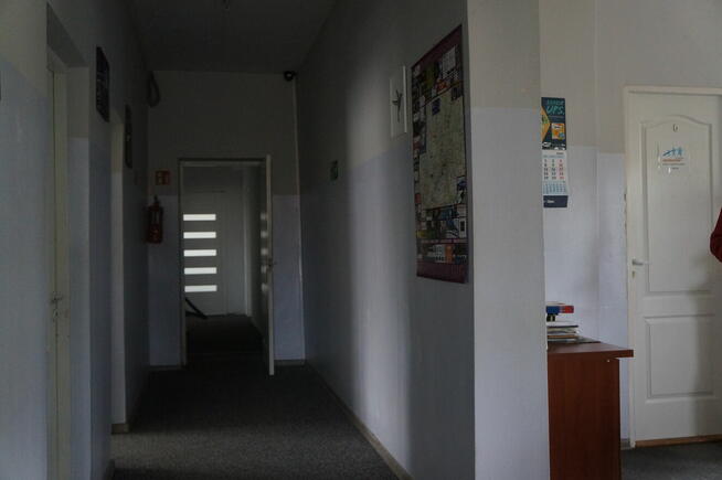 Budynek z lokalami biurowo-usługowymi lub mieszkalnymi