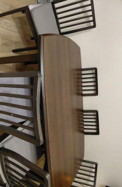 Stół z 6 krzesłami