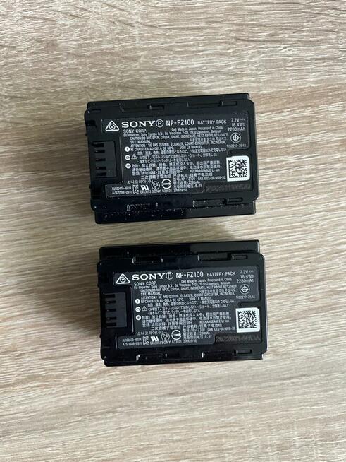 Sony A7 III + 4 obiektywy, przebieg 17tys.