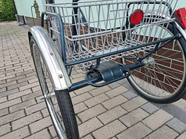 Rower trójkołowy z mechanizmem różnicowym