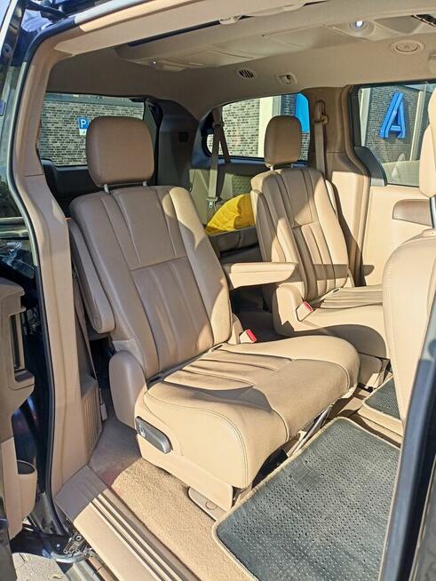 Sprzedam Chryslera z motorem 3,6 .