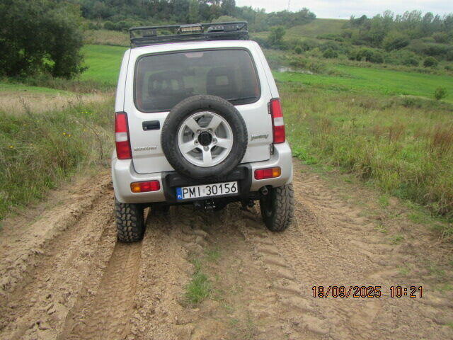 Sprzedam Suzuki Jimny 4X4