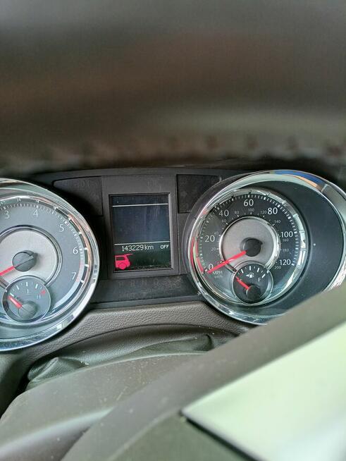 Sprzedam Chryslera z motorem 3,6 .