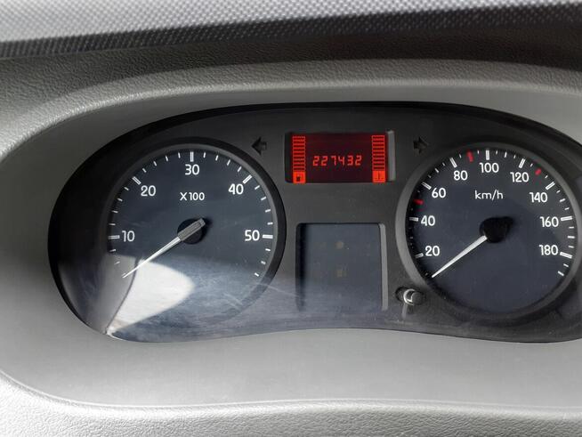 Renault Master 2.5 ŚREDNIAK KLIMA HAK L2H2