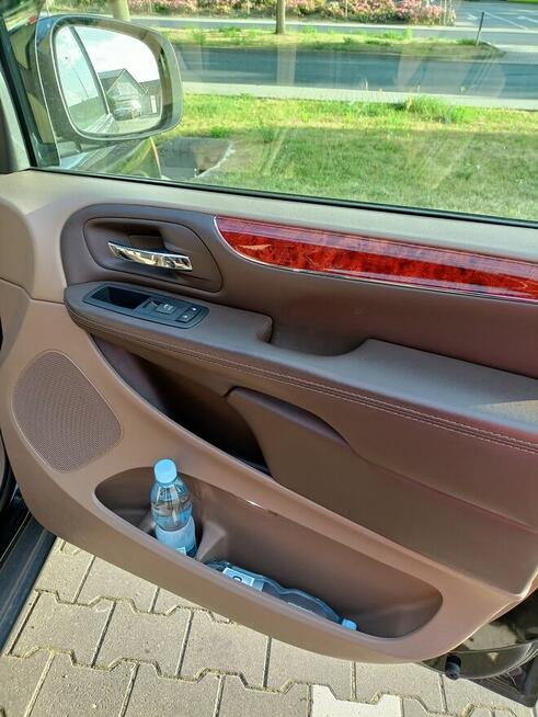 Sprzedam Chryslera z motorem 3,6 .