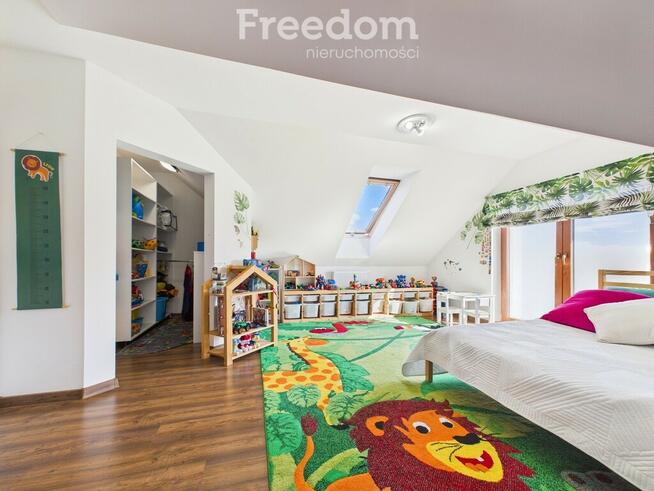 Zachwycający DOM WOLNOSTOJĄCY w zielonej okolicy