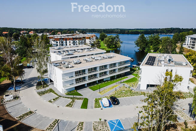 Marina Iława lokal usługowy nad brzegiem Jezioraka