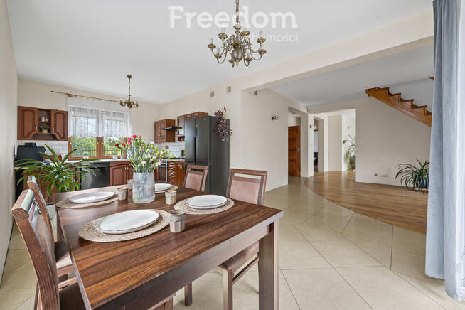 Dom wolnostojący z garażem | 5 pokoi | blisko SKM