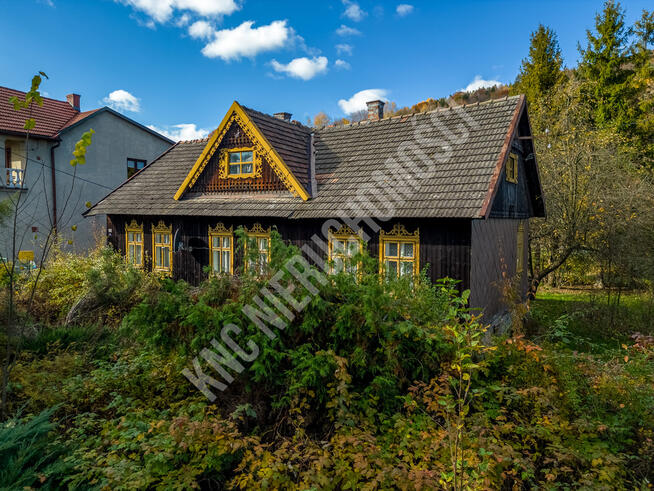 Drewniany dom z duszą, który czeka na Ciebie