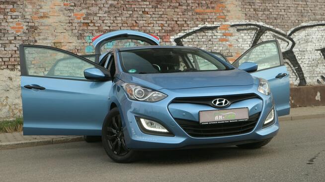 Hyundai i30 -Niski Przebieg-Lampy LED-Nowe Opony-Czujniki Parkowania