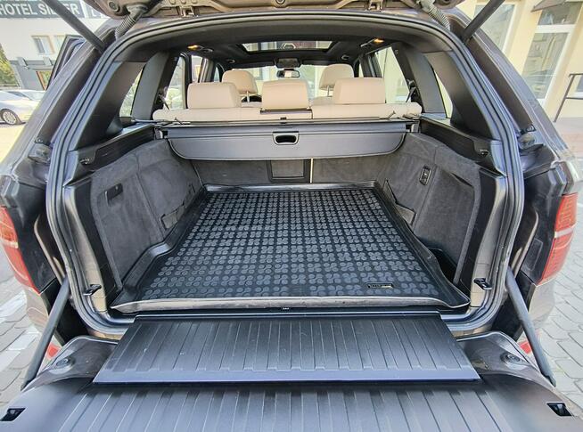 BMW X5 FULL |panorama|dociągi|jasna skóra|radar|head-up|szyberdach|ALU|HAK