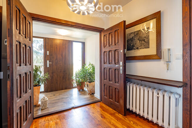 Komfortowy dom z dużą przestrzenią w Złotkowie.