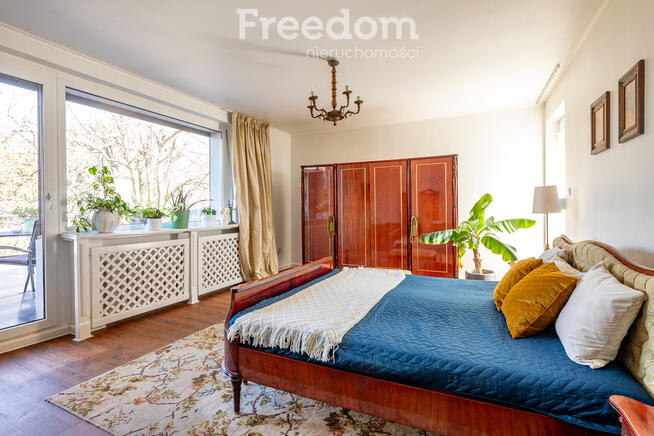 Komfortowy dom z dużą przestrzenią w Złotkowie.