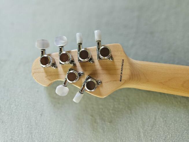 Gitara Sterling by Music Man JP60