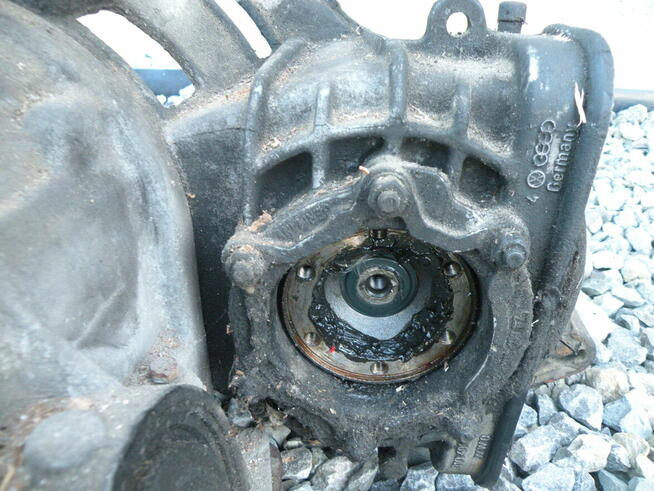 SKRZYNIA BIEGÓW AUTOMAT , AUTOMATYCZNA - GOLF1 , AUDI B1