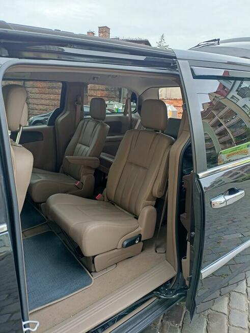 Sprzedam Chryslera z motorem 3,6 .