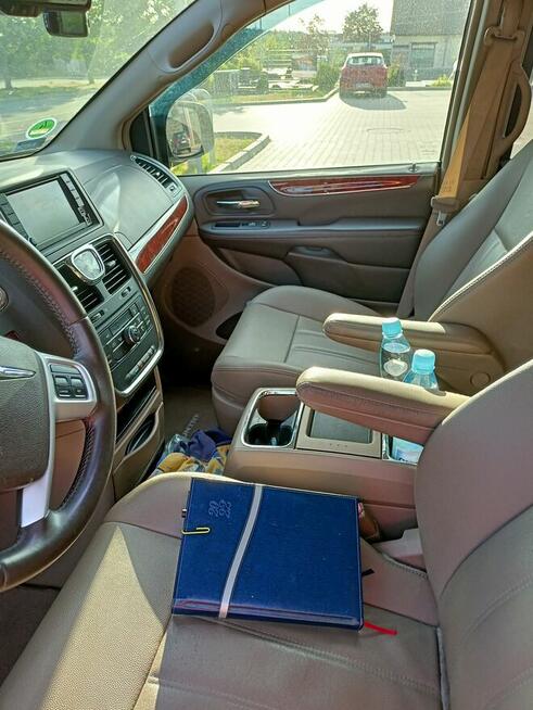 Sprzedam Chryslera z motorem 3,6 .