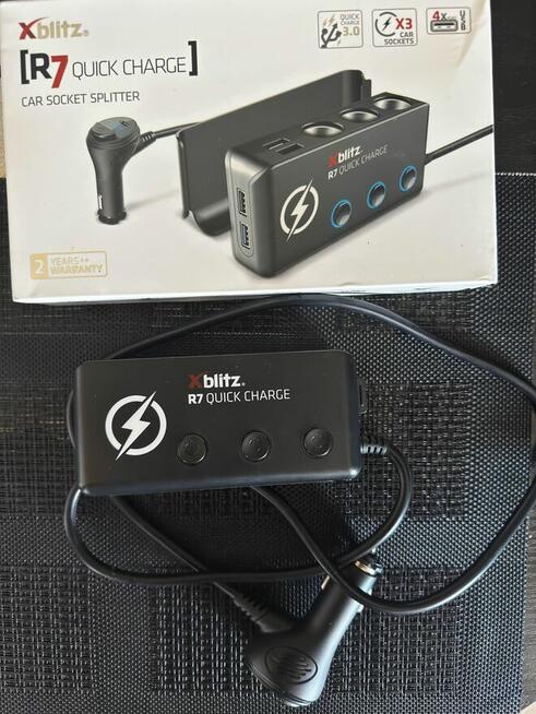 Rozdzielacz samochodowy Xblitz R7 USB QC 3.0