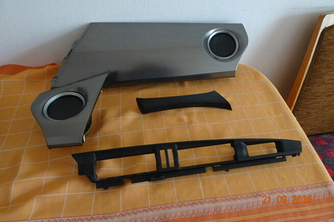 TOYOTA AURIS II zestaw audio i sterownik klimy, maskownice