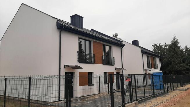 Dom Wolnostojący i Bliżniak 2-lokalowy Łomianki Dziekanów Le