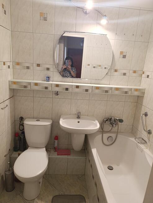 Wynajmę mieszkanie 3 pokojowe 2.000 / tylko studenci