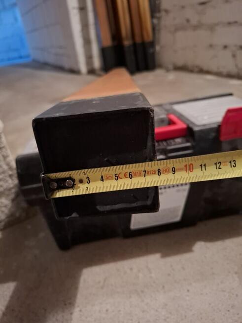 Słupek ogrodzeniowy