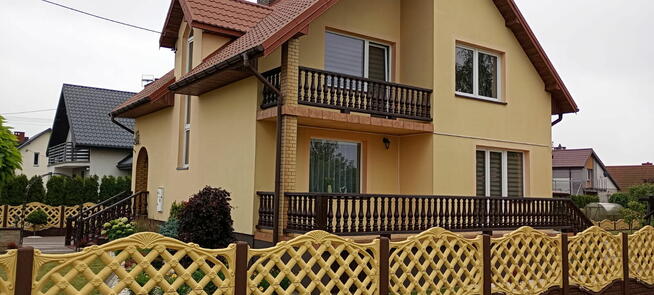 Sprzedam przestronny komfortowy dom na dużej działce