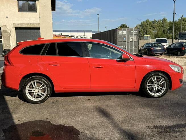 Volvo V60 2.4D5 205kM ! Summum ! Salon Polska ! DVD ! Blis ! Premium Sound! HAK!