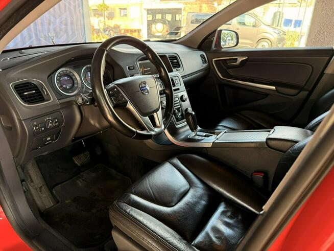 Volvo V60 2.4D5 205kM ! Summum ! Salon Polska ! DVD ! Blis ! Premium Sound! HAK!