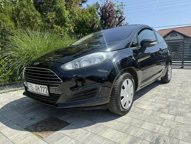 Ford Fiesta jak nowa !!! Niski oryginalny przebieg !!!