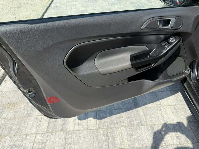 Ford Fiesta jak nowa !!! Niski oryginalny przebieg !!!