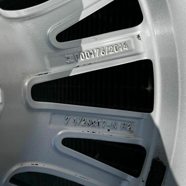 Koła 17 cali 5 x 112 z oponami 225/50, czujniki ciśnienia