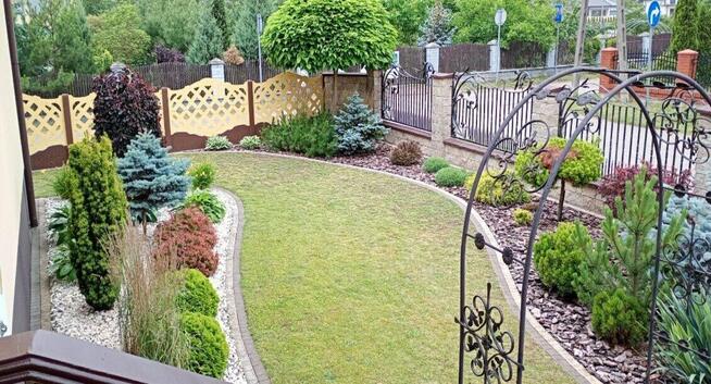 Sprzedam przestronny komfortowy dom na dużej działce