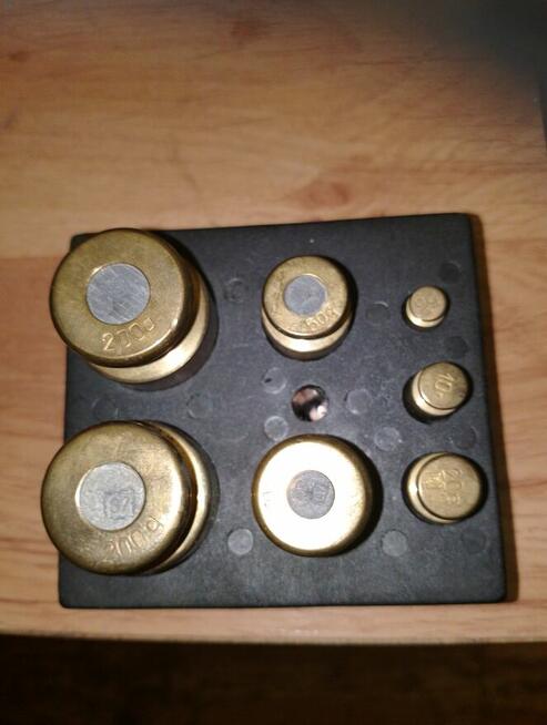 Odważniki mosiężne 7szt