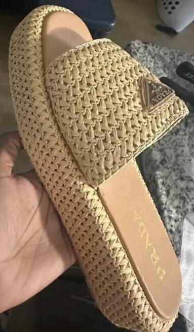 Nowe klapki Prada z raffi rozmiar 38