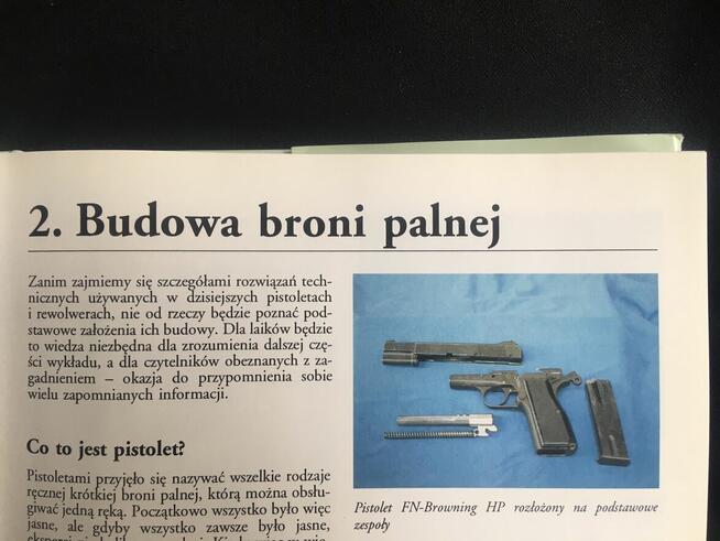 Książka broń pistolet Encyklopedia Pistoletów i Rewolwerów