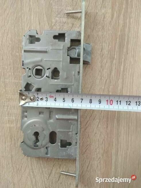 Zamek drzwi 72/50