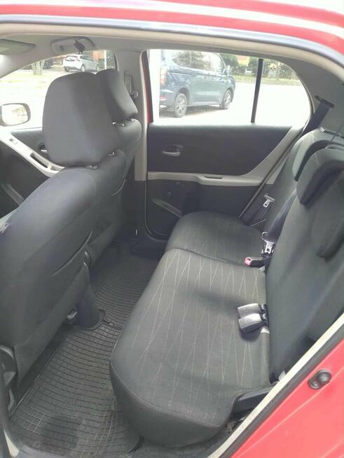 Piękna Toyota Yaris na sprzedaż