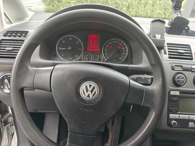 Volkswagen Touran z silnikiem 1.9 TDI o mocy 105 KM 2007r.