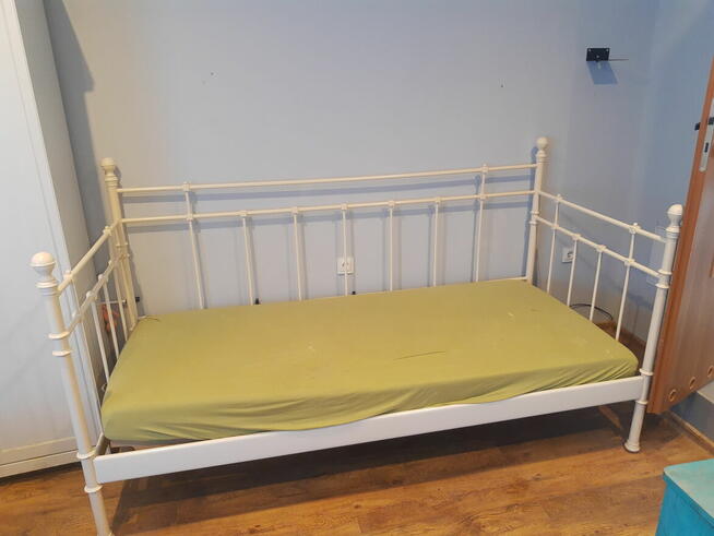 Łóżko jednoosobowe.rama+materac