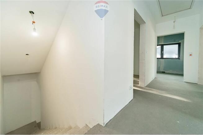 Nowy, ekonomiczny dom w zabudowie bliźniaczej.