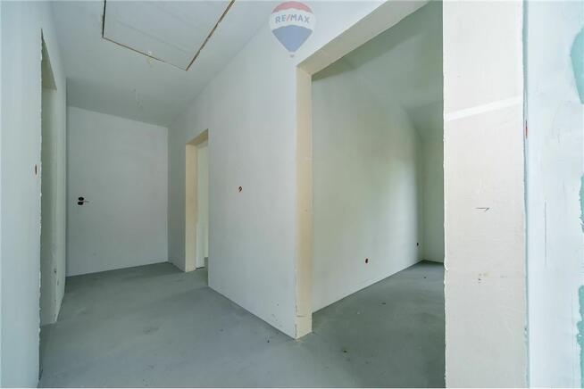 Nowy, ekonomiczny dom w zabudowie bliźniaczej.