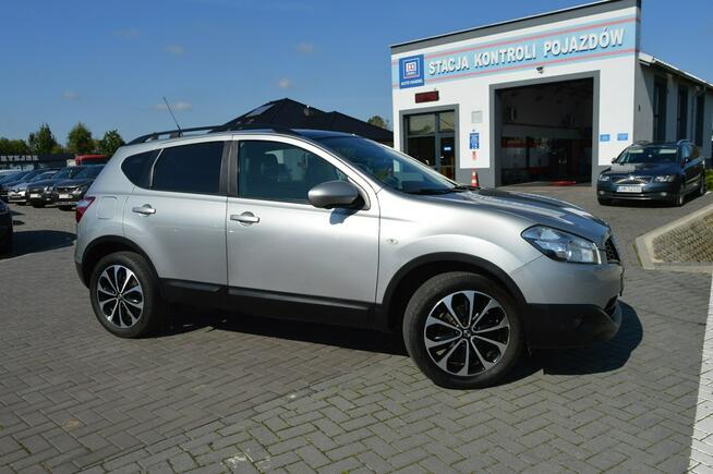 Nissan Qashqai 1.6i Automat Serwis Navi Kamera Panoramadach Bluetooth 147 tys.km
