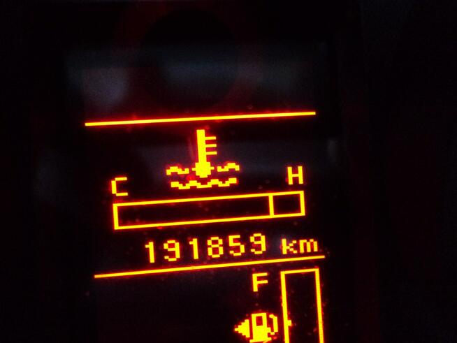 sprzedam CITROENA C-$ AIRCROSS z 2016r