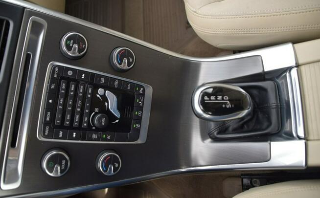 Volvo XC 60 2.0d4 181 KM Automat skóry ledy xenon bezwypadkowy serwis gwarancja