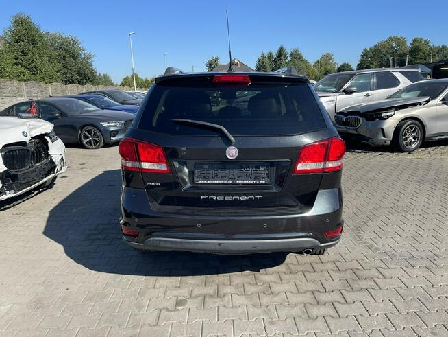 Fiat Freemont 4x4 Automat Skóra Kamera Alpine 7 osobowy 170KM